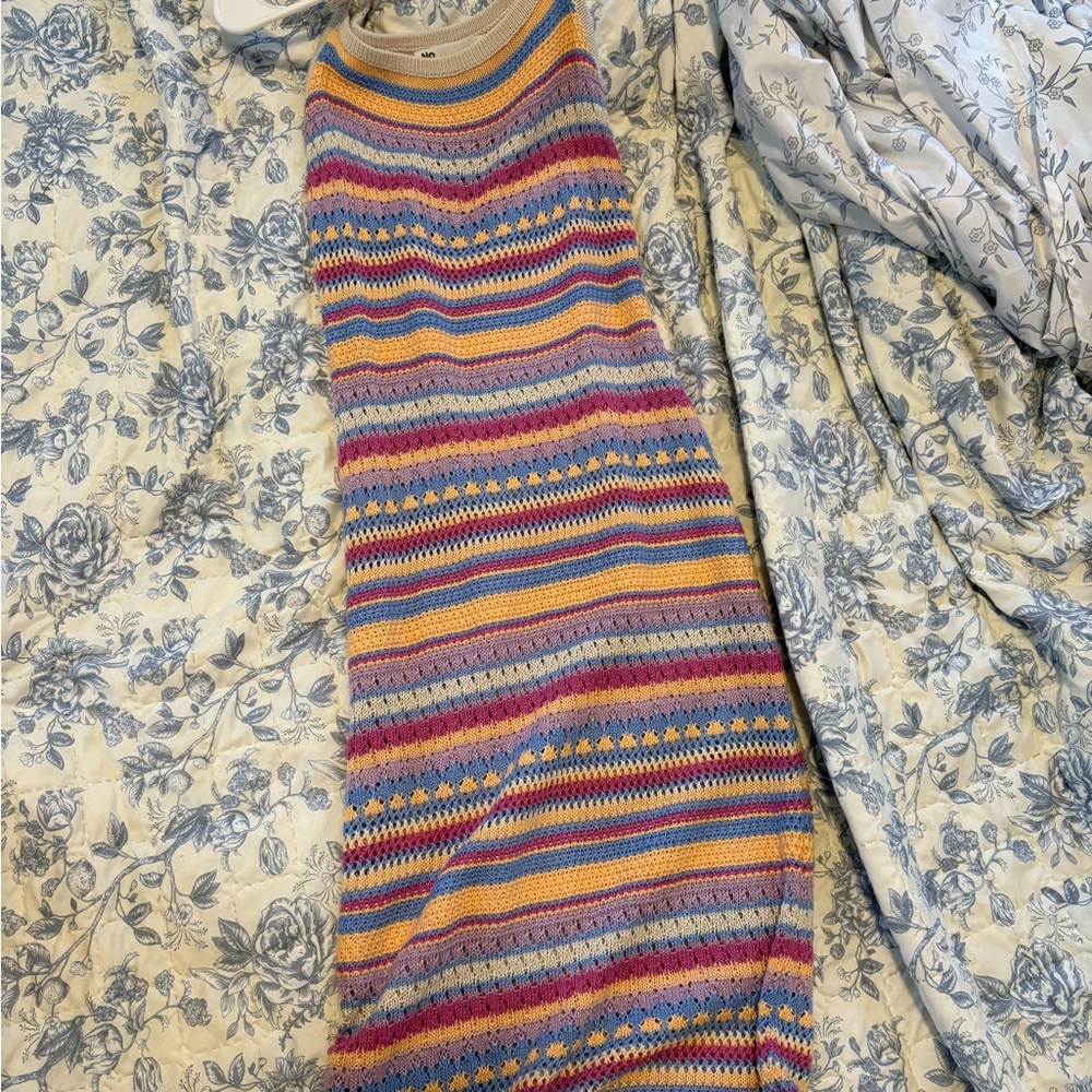 No Boundaries Blue and Yellow Knit Top
